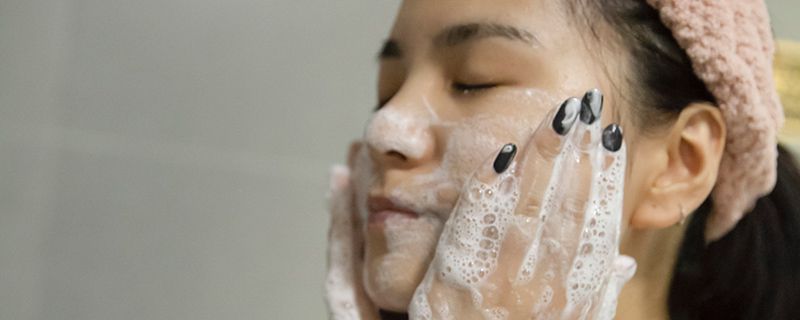 脸部清洁的方法有哪些 让你摆脱油腻感